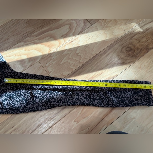 Athleta Salutation Stash Pocket Gravel Tights Black and Blush Women’s size S - Picture 9 of 9